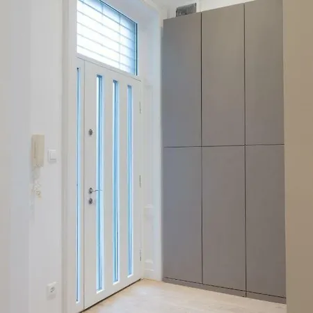 Apartment Cozy And Quiet Near The Parliament *